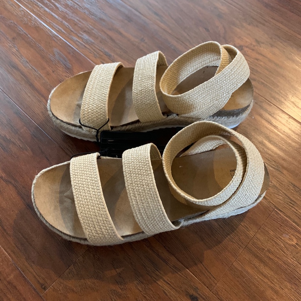 Khaki Platform Sandals Size 7